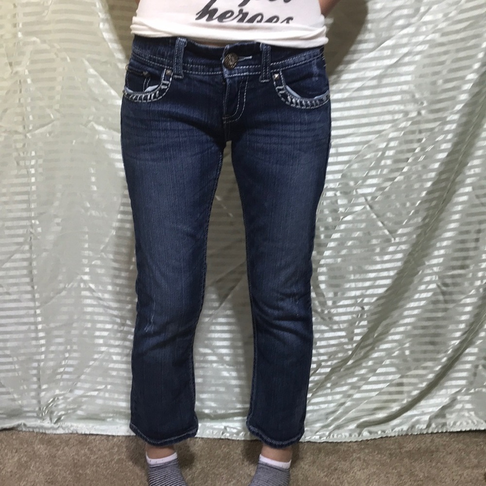 Daytrip Aquarius Cropped Skinny Capri Studded Pant